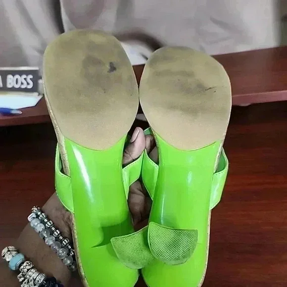 EMERGENCY Exit y2k Flower Patch 🌼 sandals. Size 9m - Picture 6 of 8